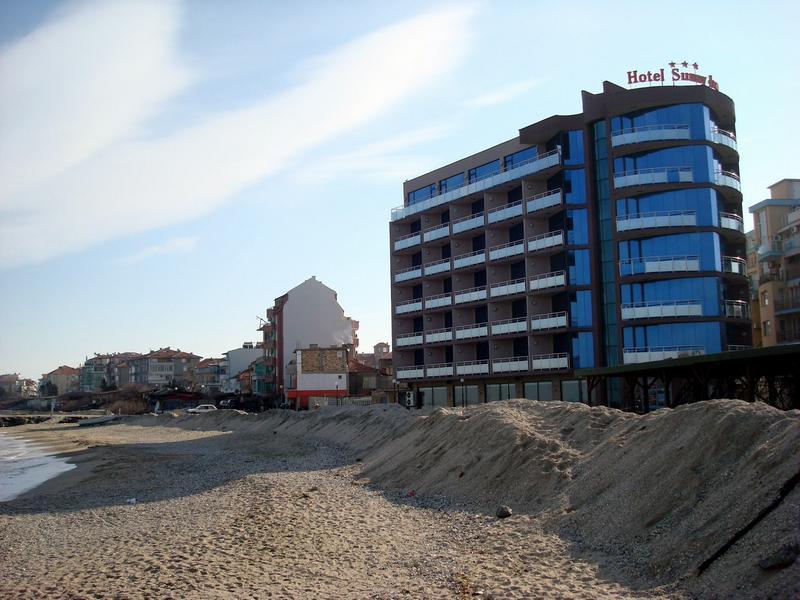 פומורי Sunny Bay Beach Hotel מראה חיצוני תמונה