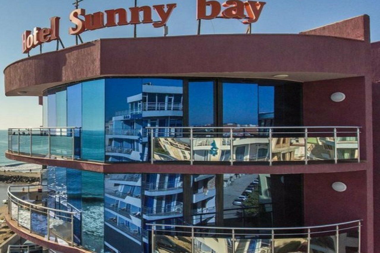 פומורי Sunny Bay Beach Hotel מראה חיצוני תמונה